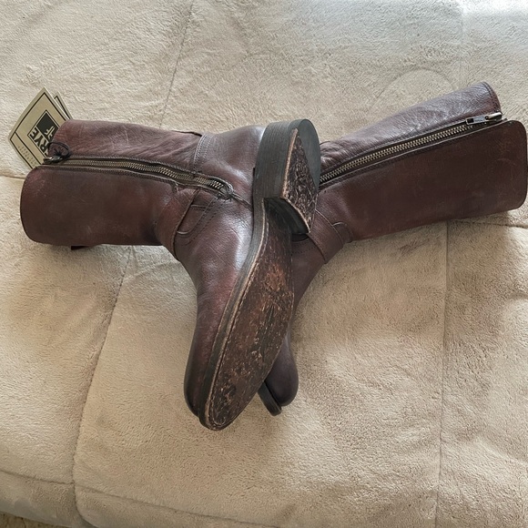 Brand New Frye Veronica Mid - Picture 3 of 5